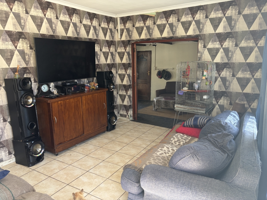 3 Bedroom Property for Sale in Table View Western Cape